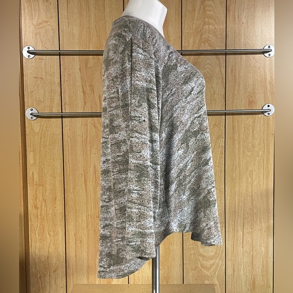 Jane and Delancey Top SZ - 1X - Picture 2 of 5